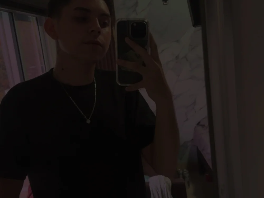 flakoo50 Offline XXX-Chat