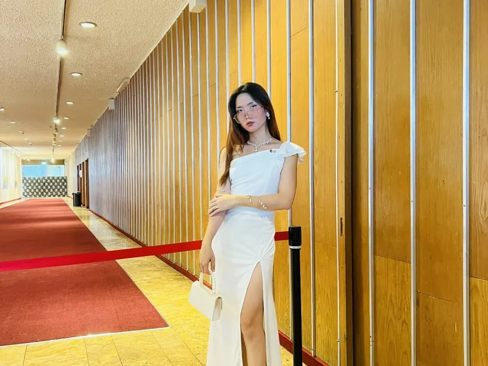 ShannelKeller: συνομιλία ΧΧΧ εκτός σύνδεσης