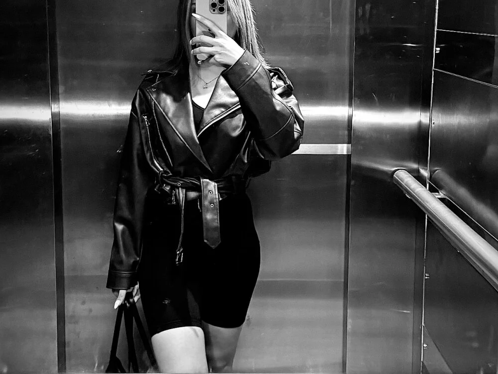 babyNur Adlı Modelin Çevrimdışı XXX Sohbeti