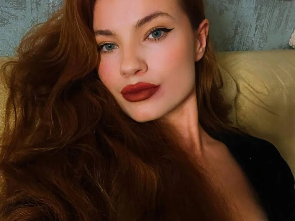 TayaSun Offline XXX Chat