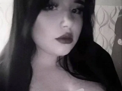 EmiliaBackup Female Girls Free Webcam XXX