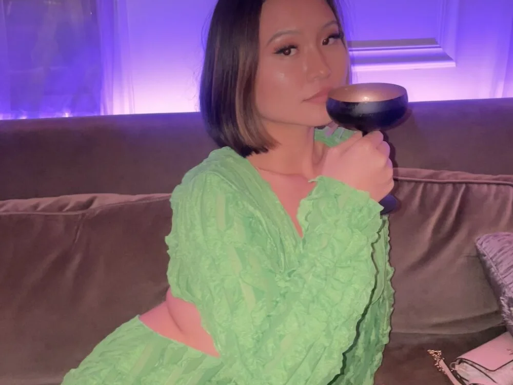 opal_gem's Offline XXX Chat