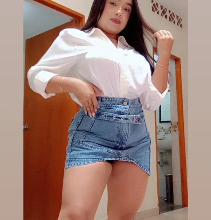 Mila_Bloomy offline chatrum