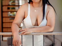 irlys_naia's webcam live show