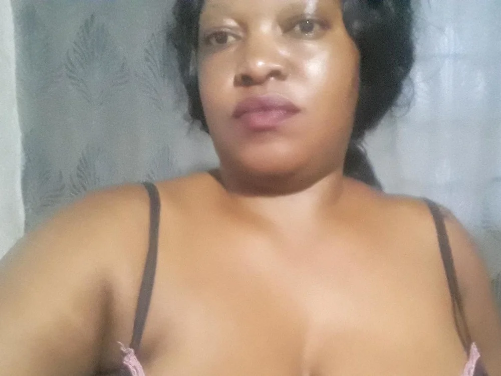 DarkBeauty37's Offline XXX Chat