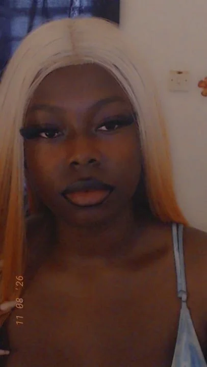 Chat +18 off-line de Eboni_hotboobs_