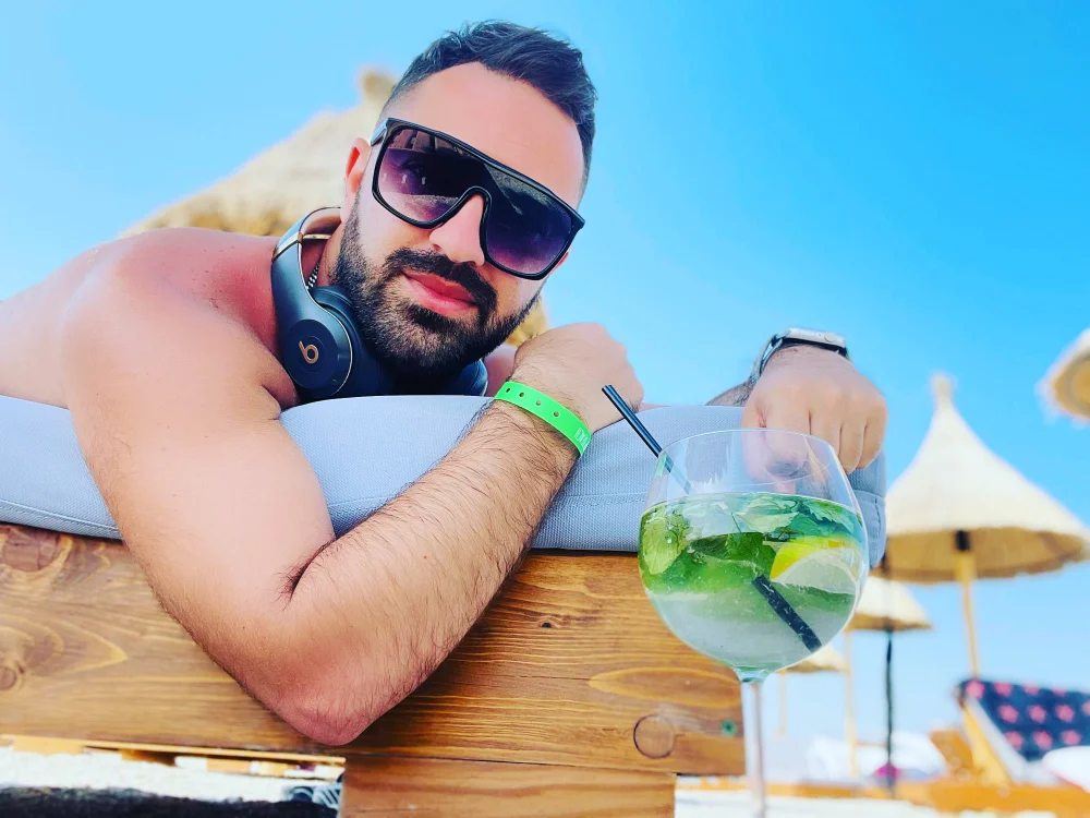 دردشة MathiasTaylor الجنسية دون اتصال