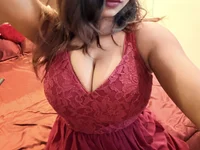 laly_3563
