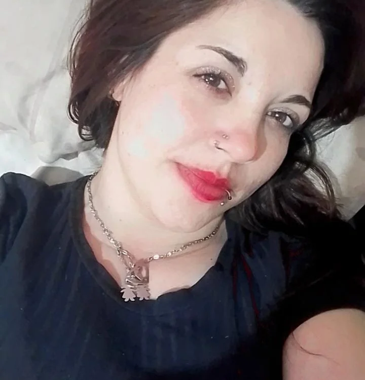 perra_gifer24 Offline XXX-chat