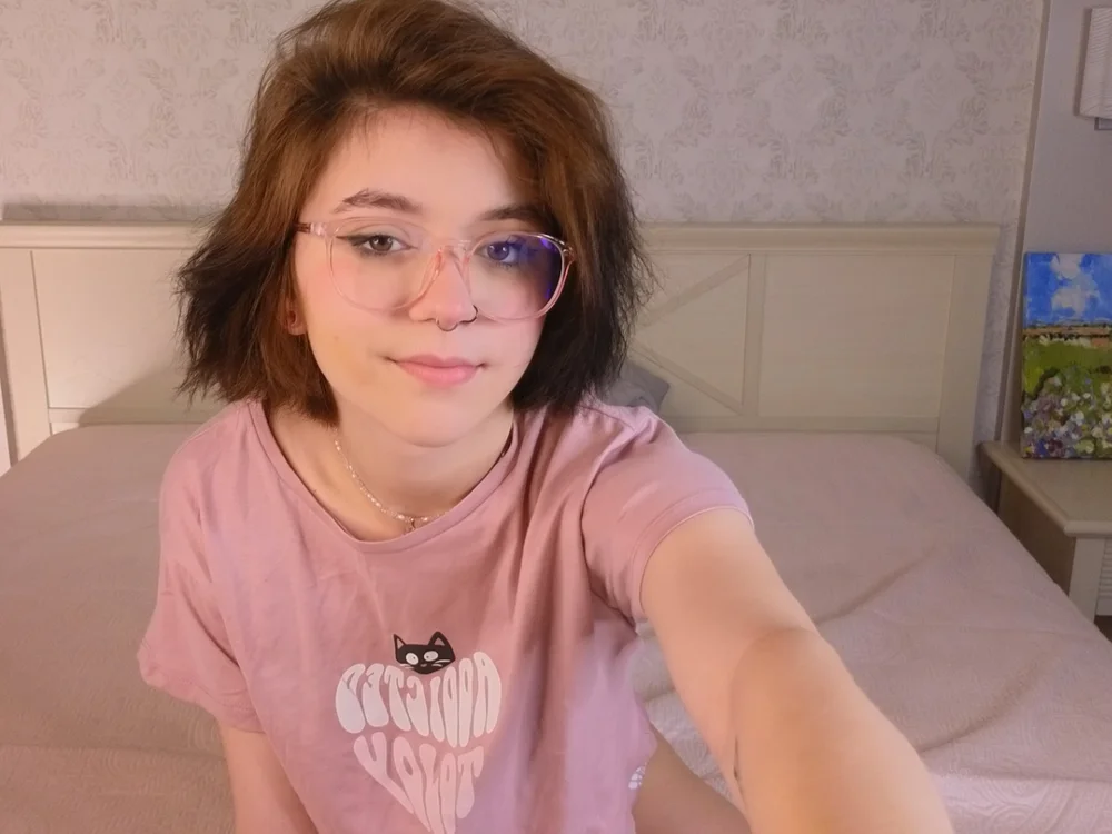 LeslieWhitef offline chatrum