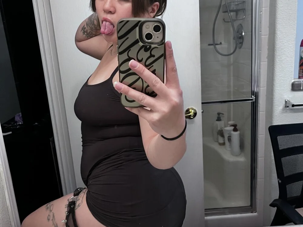 LexStormie's Offline XXX Chat