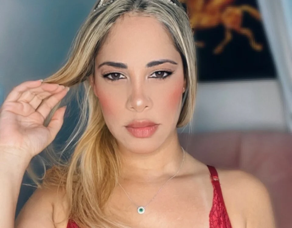 SapphireVanderbilt Offline XXX Chat