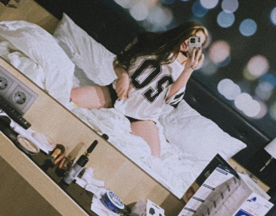 Bilik Sembang Luar Talian DinaRoberts