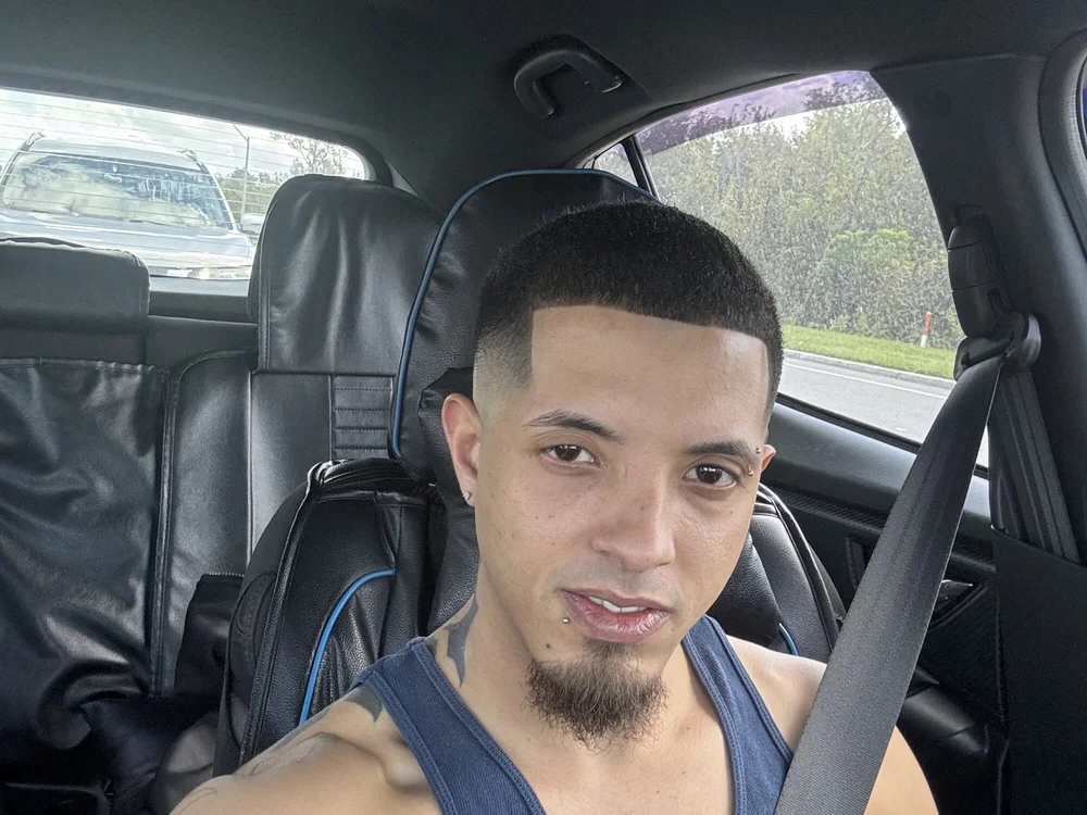 jonathan1424: συνομιλία ΧΧΧ εκτός σύνδεσης