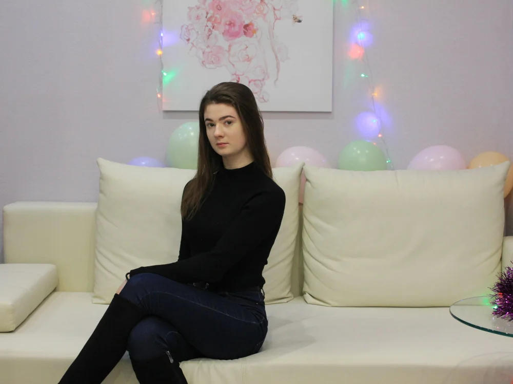 Penelope_fun's Offline Chat Room