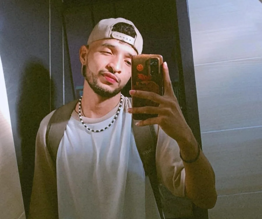 ห้องแชทออฟไลน์ของ E_azyboy