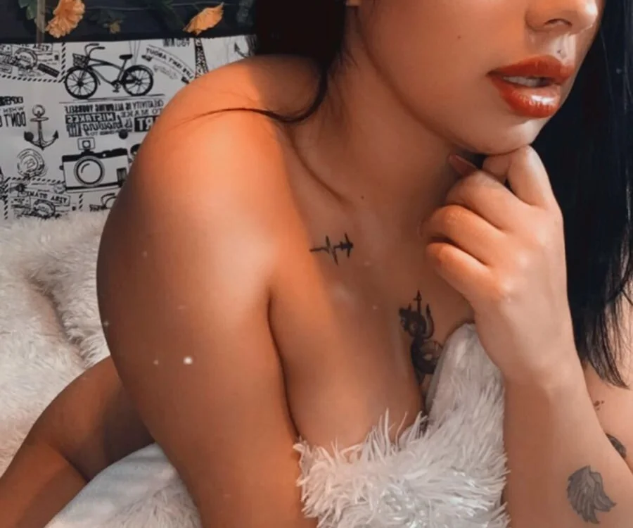 rosalie_lust 离线XXX聊天