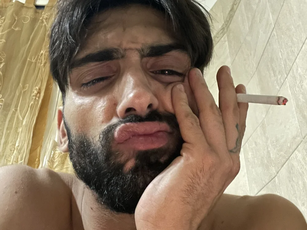 bipolas_'s Offline XXX Chat