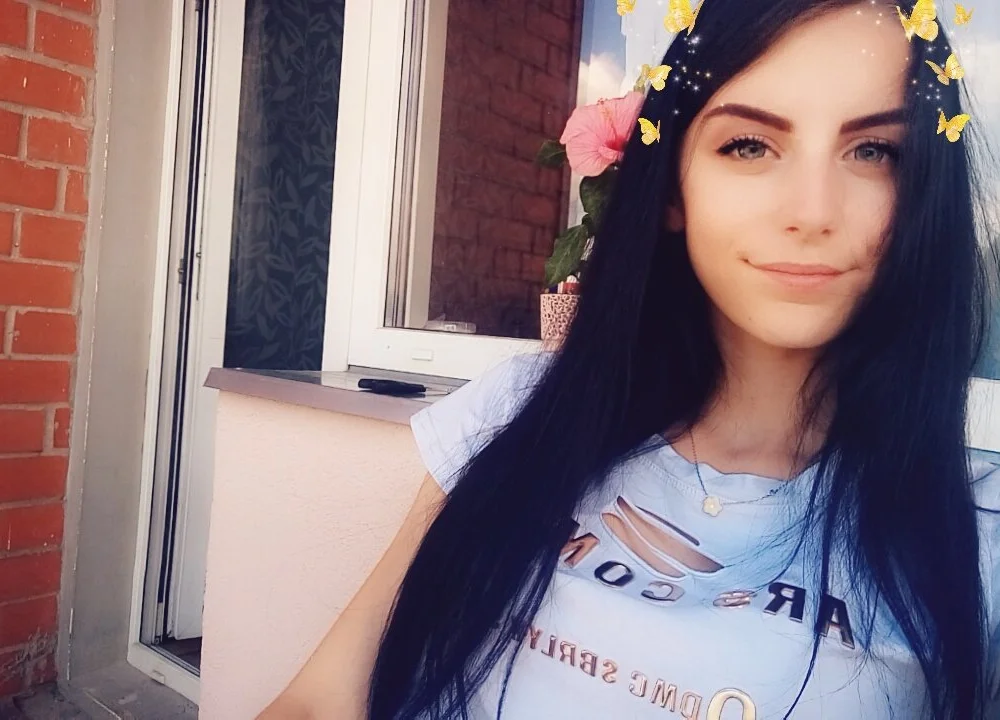 Kali_Kameron's Offline Chat Room