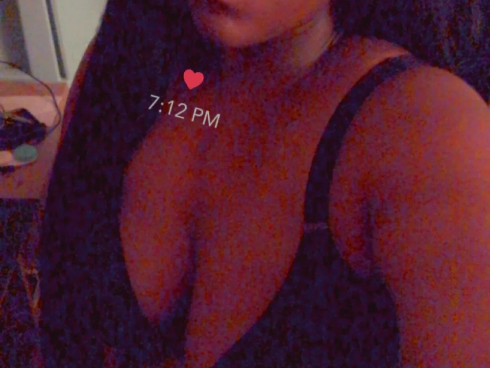 nickienicole's Offline Chat Room