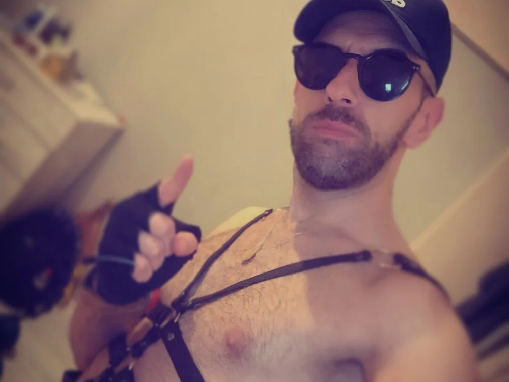 Tekinmurat_'s Offline XXX Chat