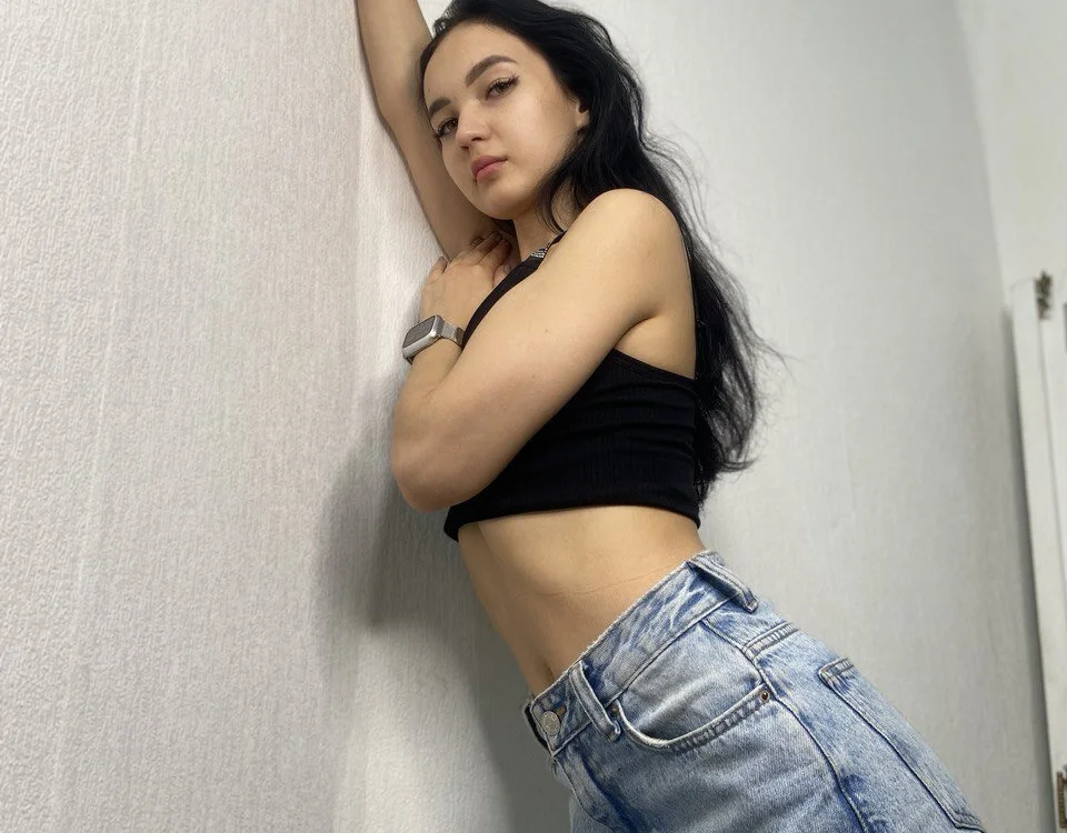 LanaRey5577's Offline XXX Chat