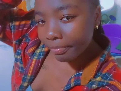 Queen_godess Female Analcreampie Strip Webcam