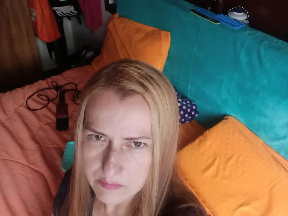 Martina_Bliss Offline XXX-Chat