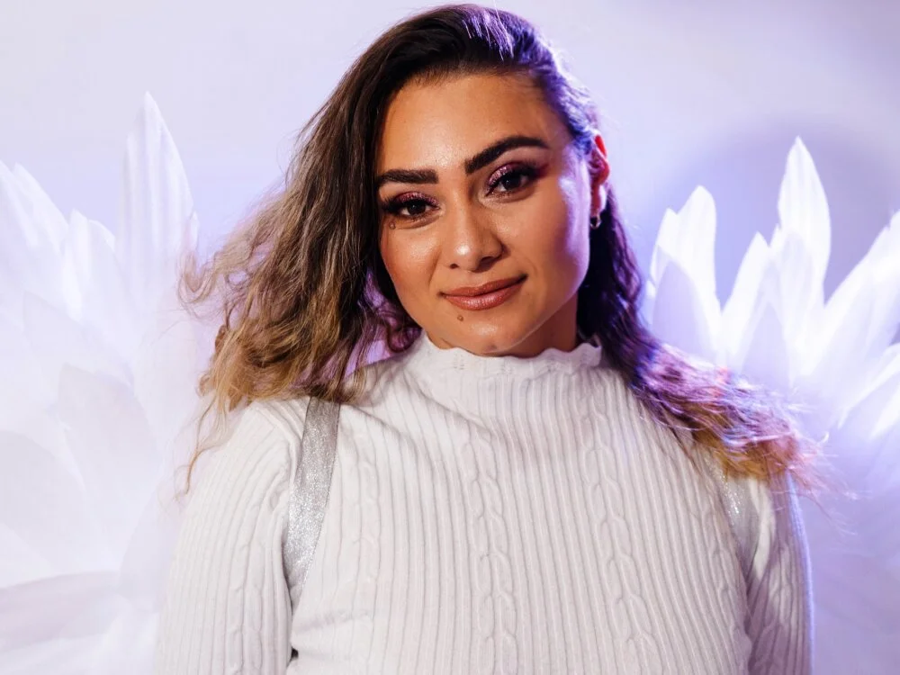 annie_vega17 Offline XXX-chat