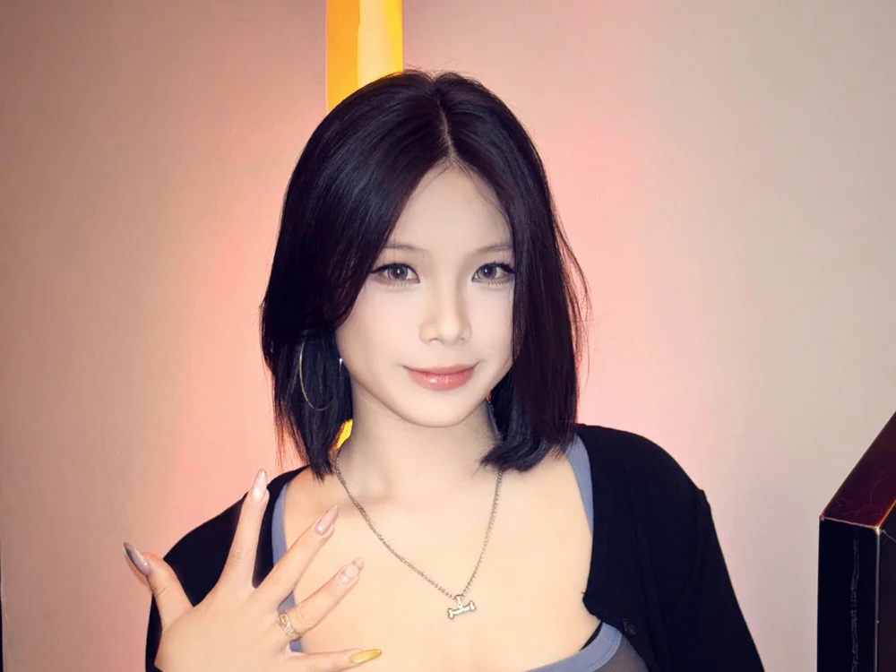 Cherry_S' Offline Chat Room
