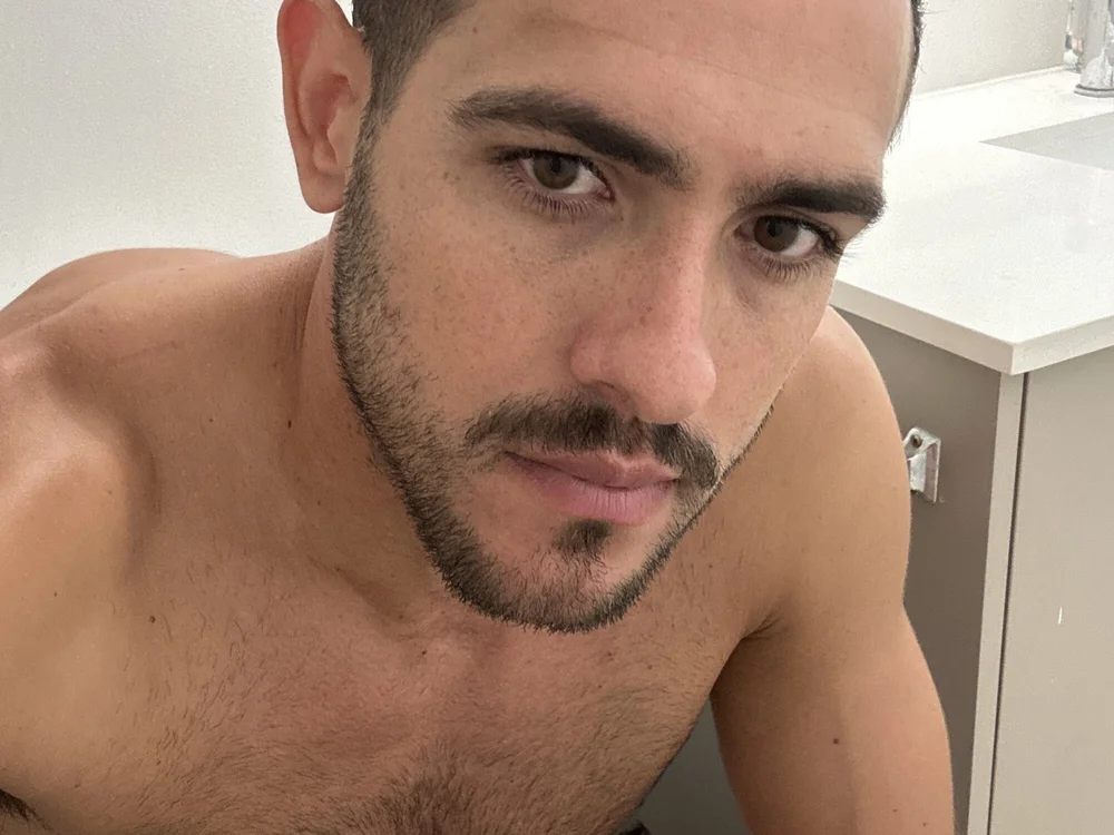 dgox21 Offline XXX Chat