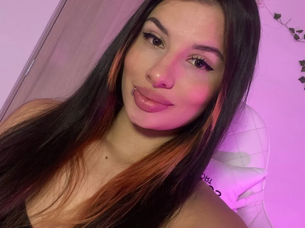 0ne_0f_0ne Offline XXX-Chat