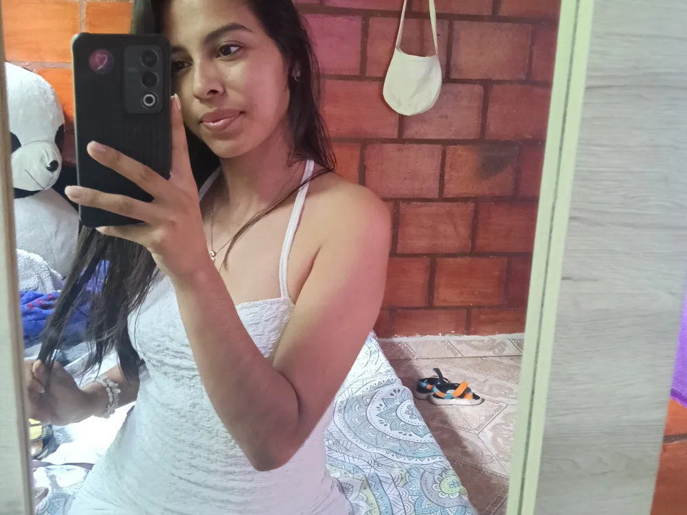 dulce_morrison's Offline XXX Chat