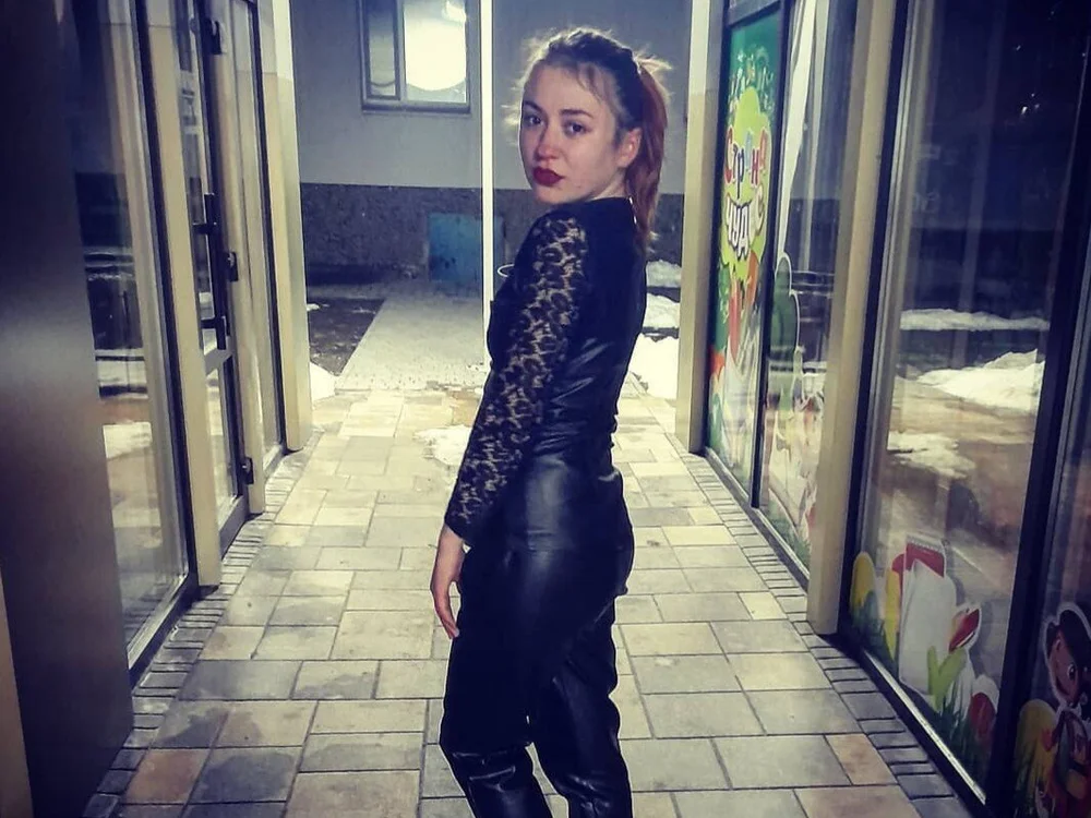 Nora_Robby's Offline Chat Room