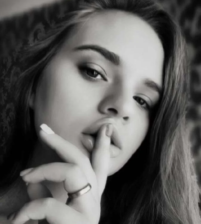 Sandra__Brown's Offline Chat Room