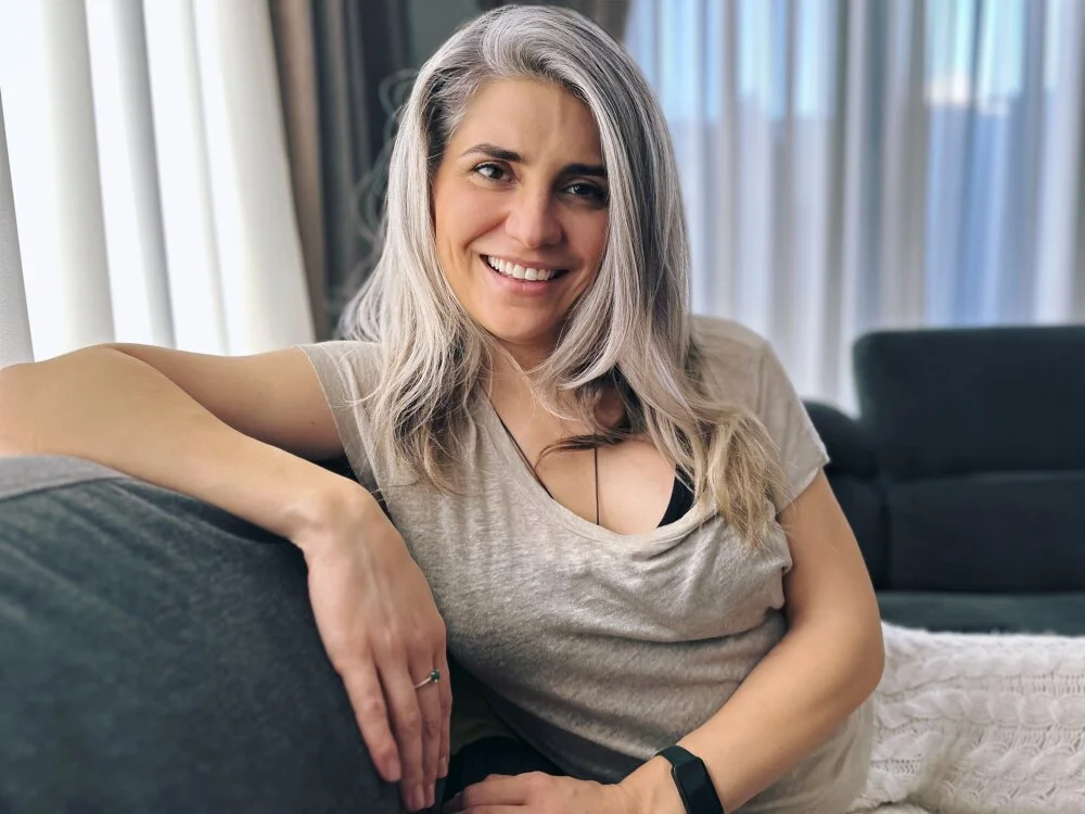 lunagosmile's Offline XXX Chat