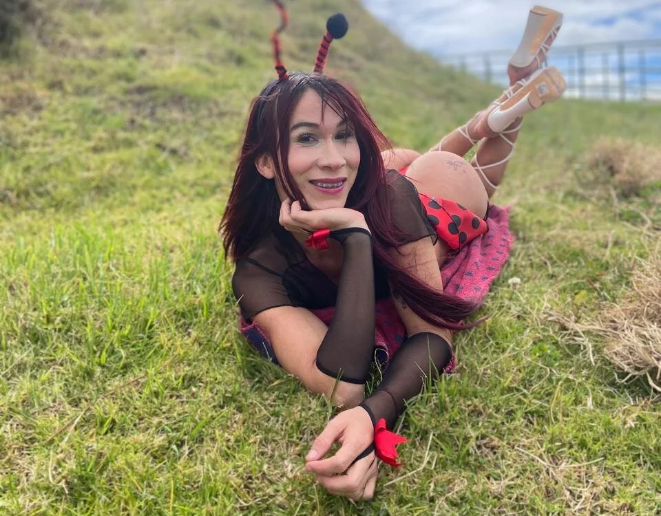 Sara_Licz Offline XXX-Chat