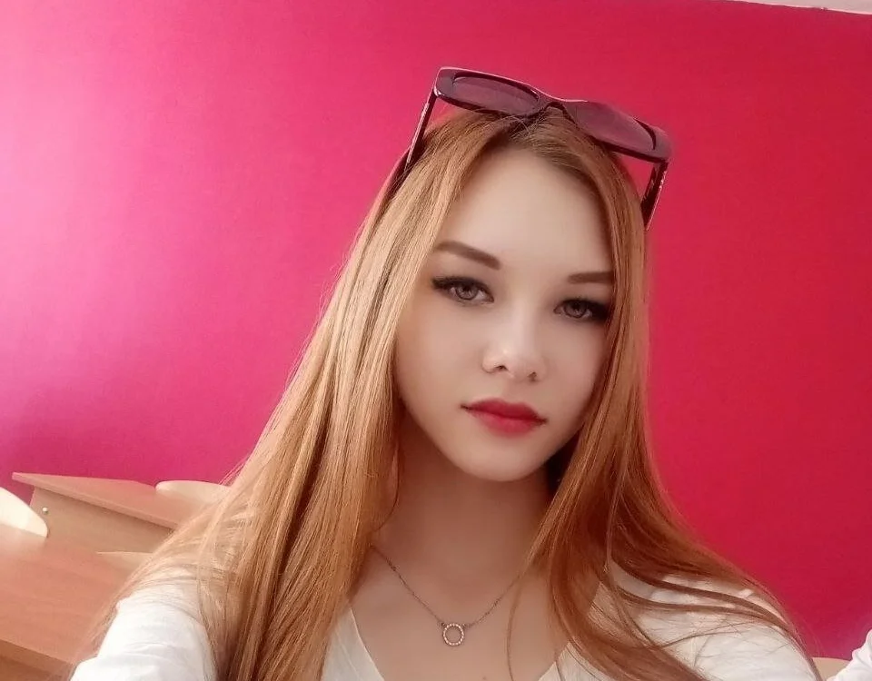 VelvaVasso Chat XXX live