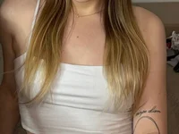 EmilyVale élő XXX-chatje