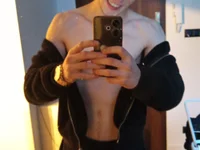 MalyHelikopter1234's webcam live show