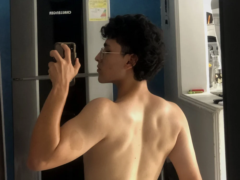 alextrip99's Offline Chat Room