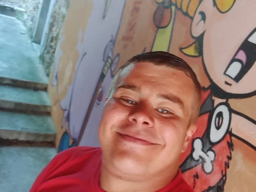 klonipp's Offline Chat Room