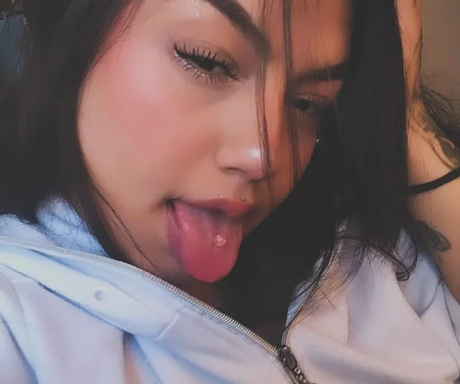 ScarlettFrox Offline XXX-chat