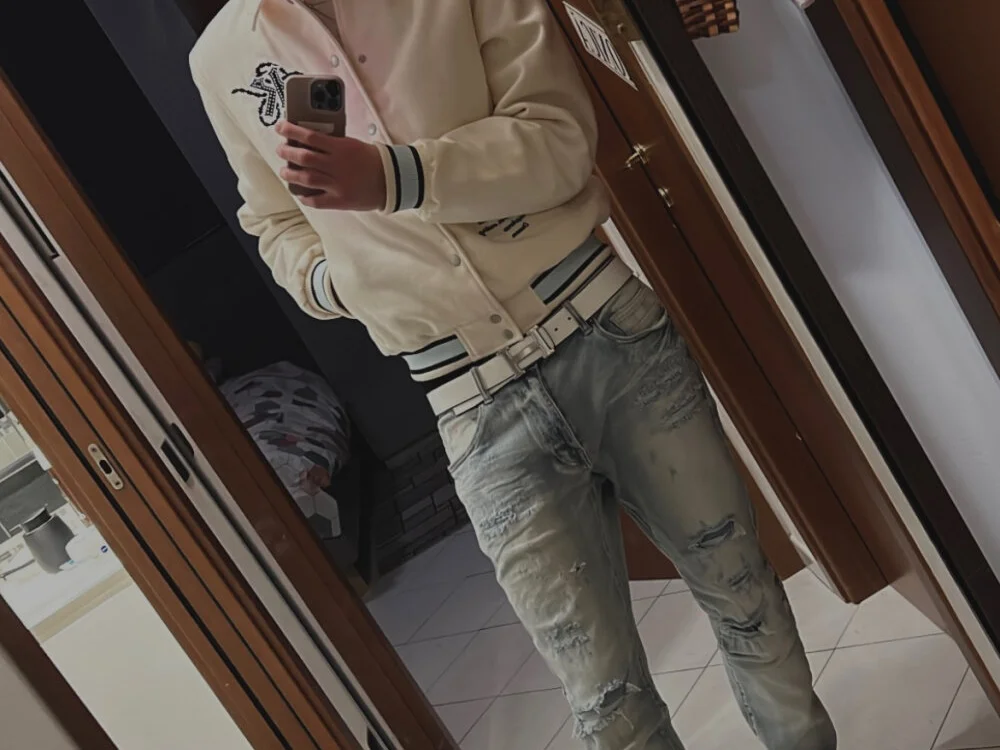 alexgun8 Chat XXX offline