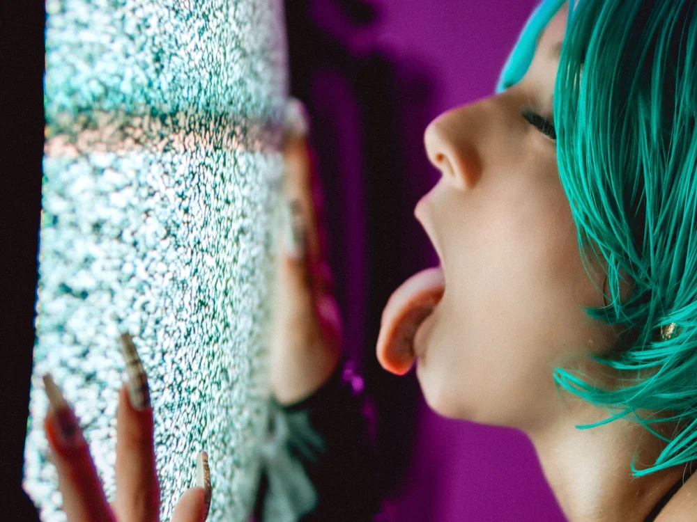 AmbarHills_1's Offline XXX Chat