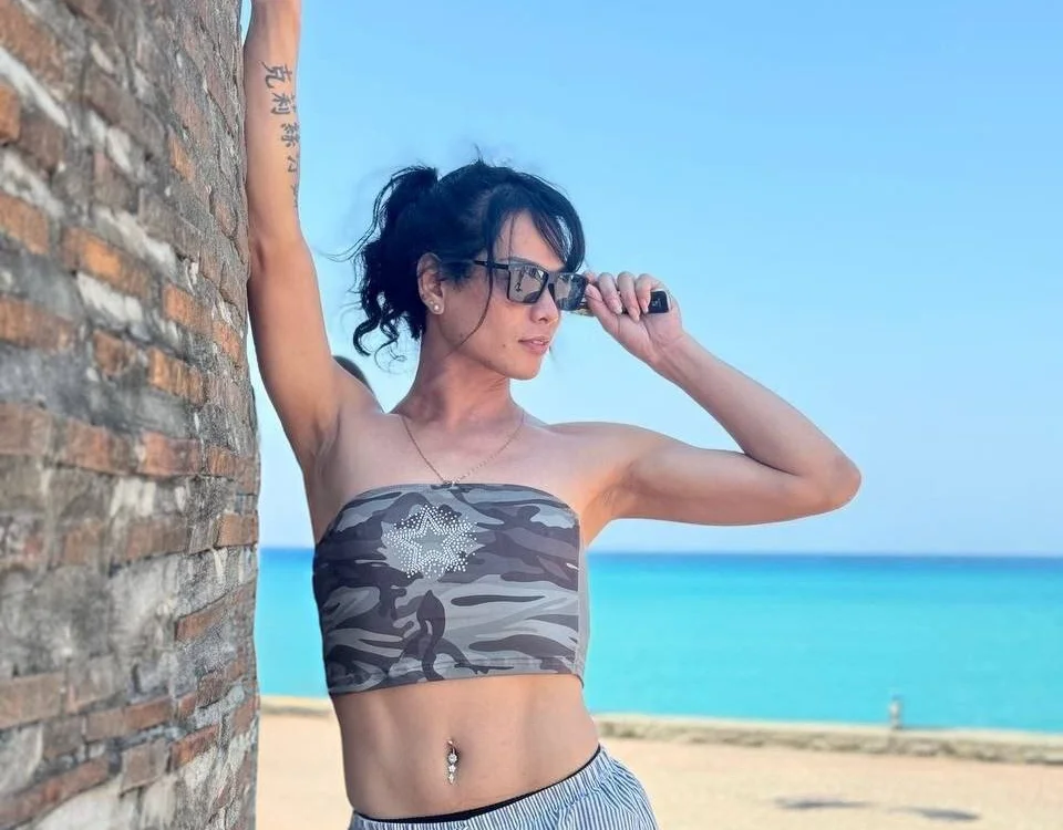 hotcockxtina অফলাইন XXX চ্যাট