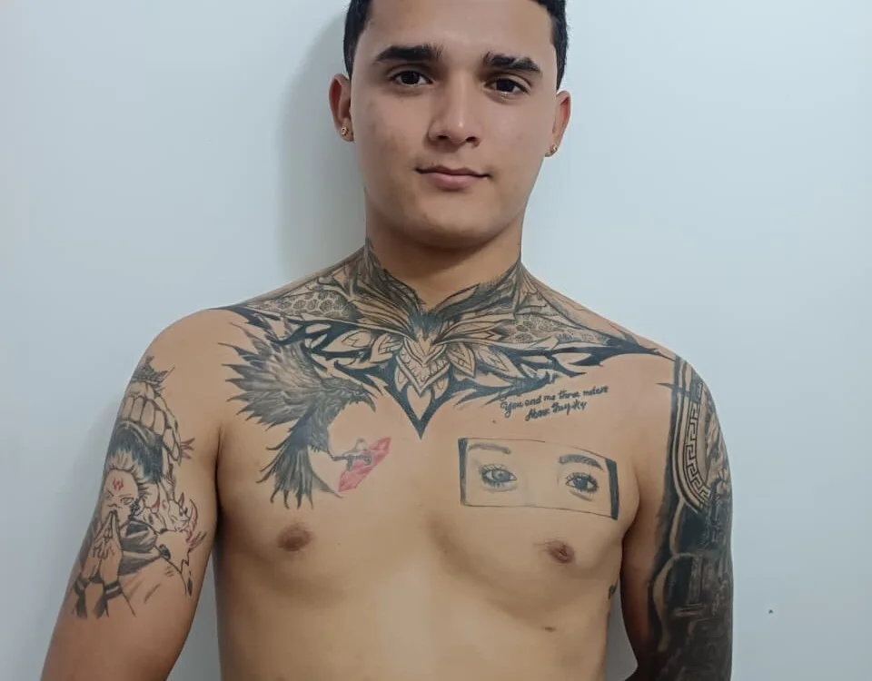 Andres8134 Offline XXX-Chat