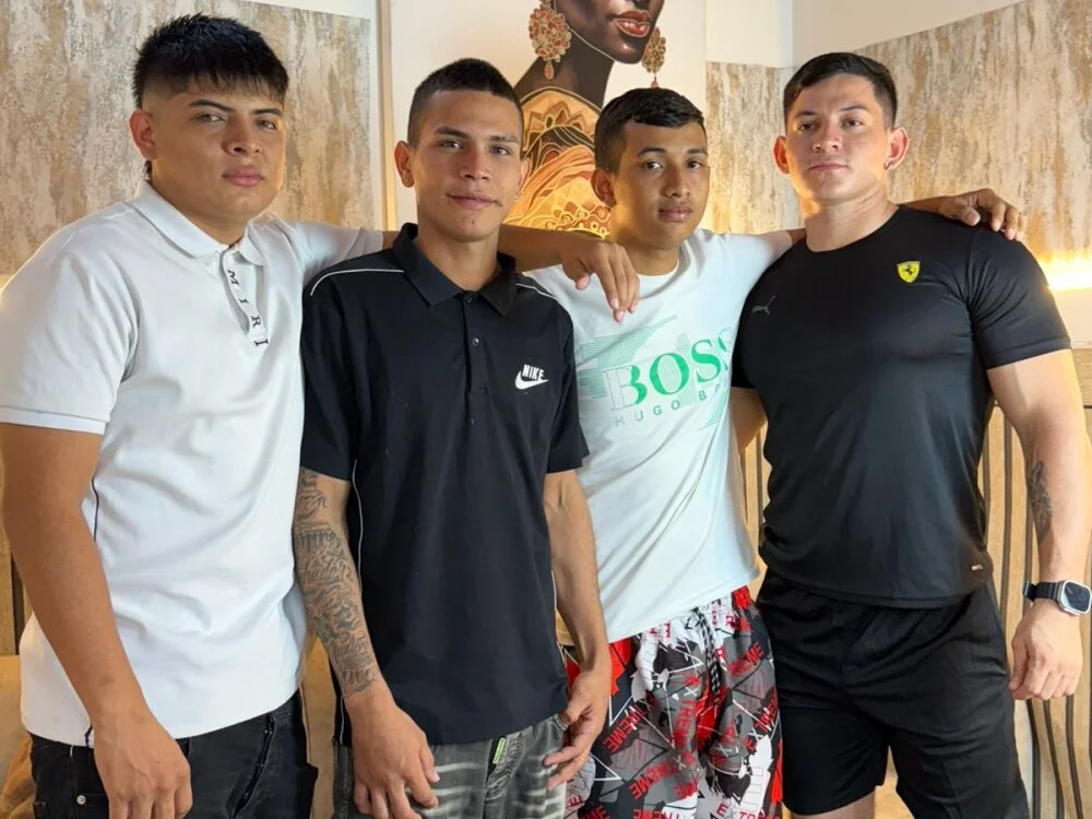 Офлайн-чат XXX friendslikeplay