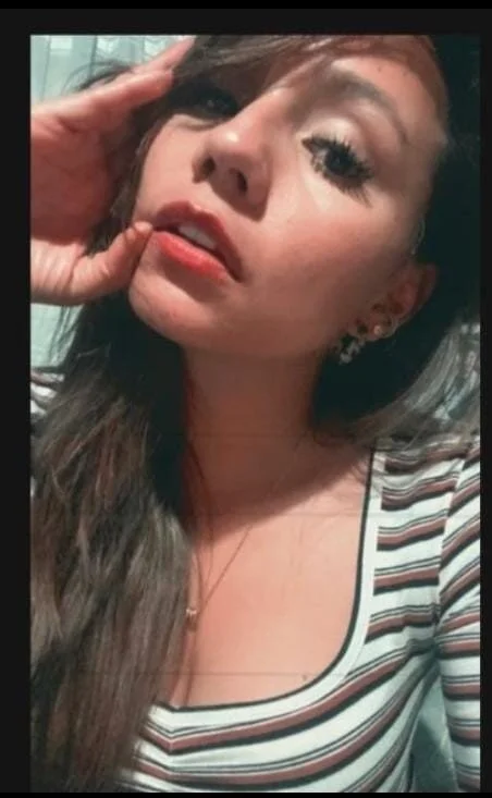 mia_castro_a's Offline XXX Chat