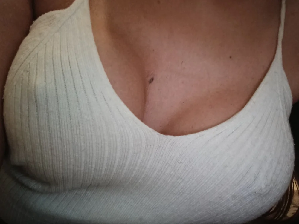 Agabyzinha – Offline XXX chat